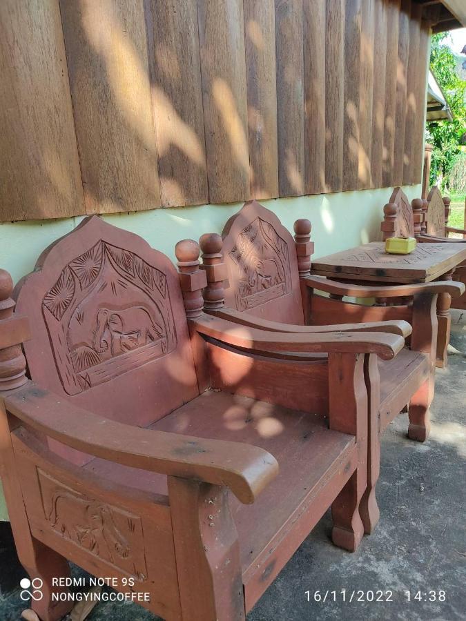 Chanmuang Guesthouse Mae Hong Son Exterior foto